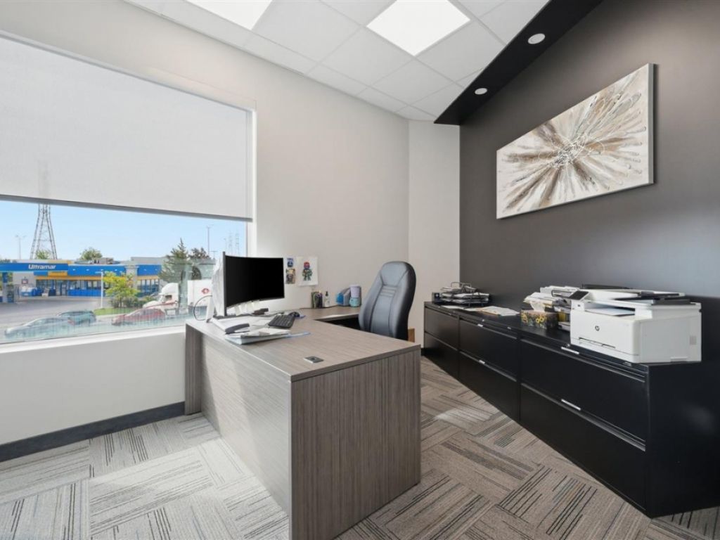 Condo commercial � vendre