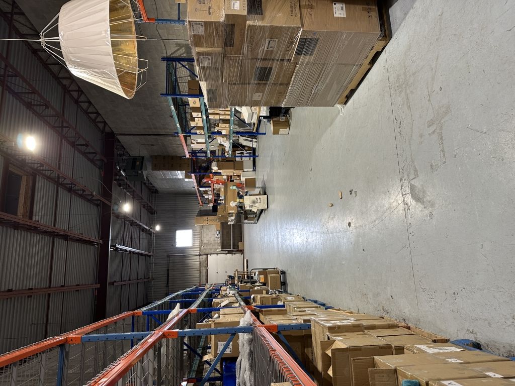 Local/Commercial/Industriel/Entrep�t � LOUER