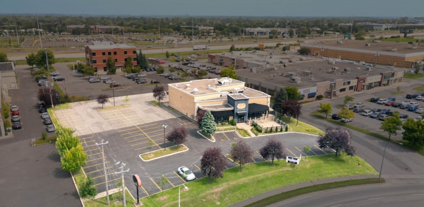 Commercial space 2,398 or 3,497 sq. ft. for rent Boucherville - For Rent